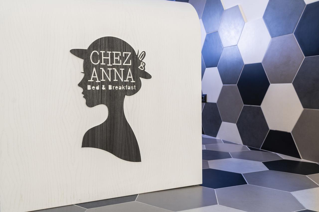 Chez Anna B&B - Adults Only เนเปิลส์ ภายนอก รูปภาพ